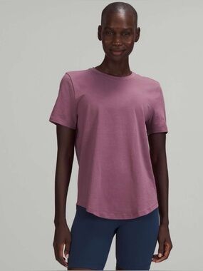 Love tee vintage plum
